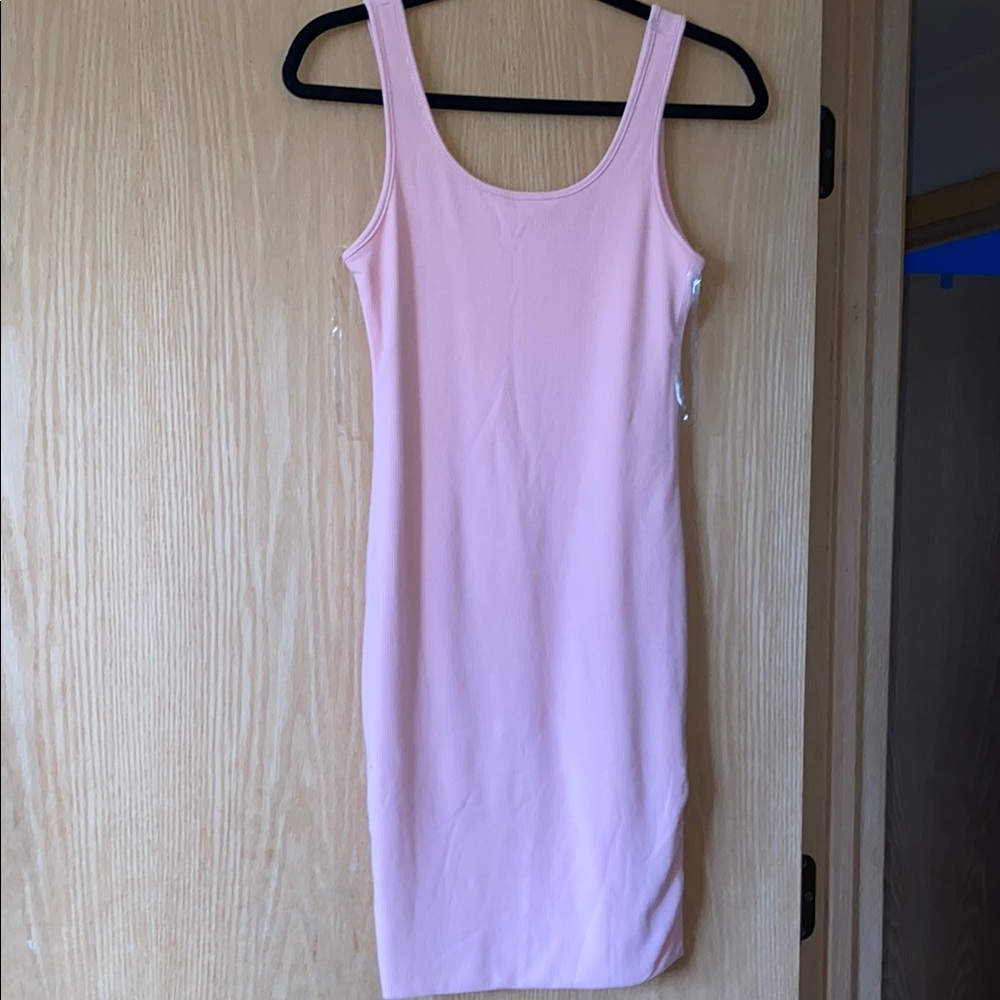 Elegant Pink Sleeveless Dress